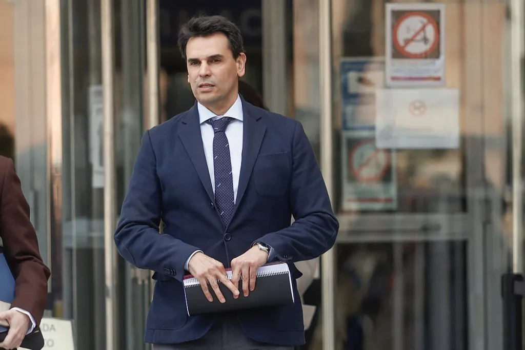 El Novio de Ayuso Enfrenta Juicio por Fraude Fiscal: Detalles del Caso