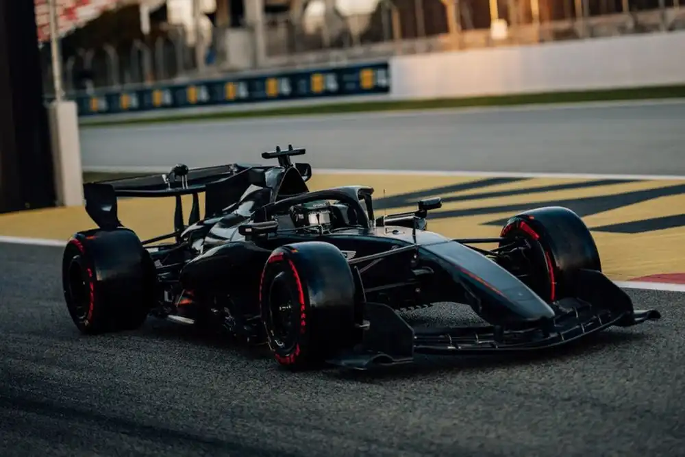 El Futuro de la Fórmula 1: Innovaciones y Expectativas del AMR26 de Aston Martin