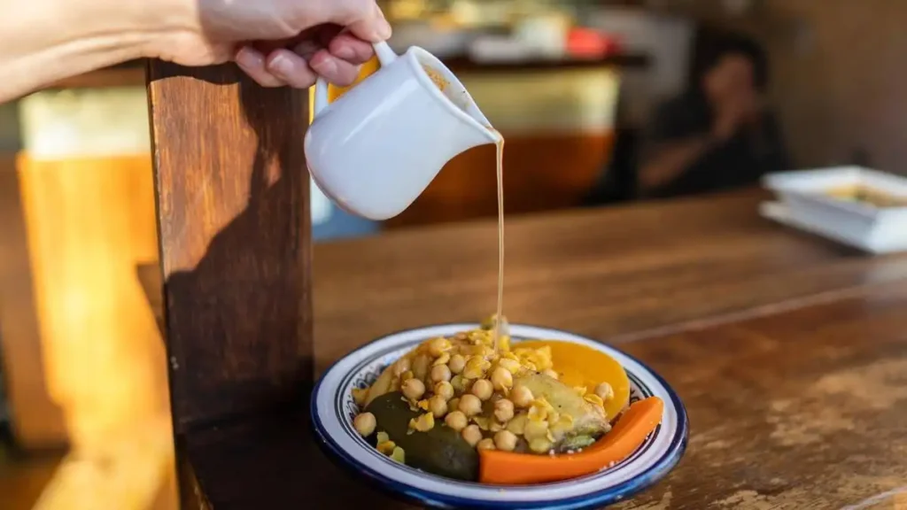 Descubriendo la Gastronomía del Poble Sec: Un Recorrido por sus Mejores Restaurantes