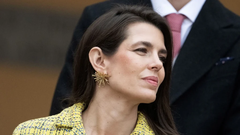 Reflexiones sobre la Maternidad: Carlota Casiraghi y su Lucha Interna