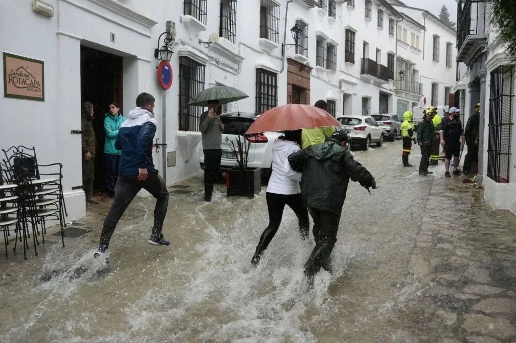 Impacto de la Borrasca Leonardo en Andalucía: Desafíos y Respuestas