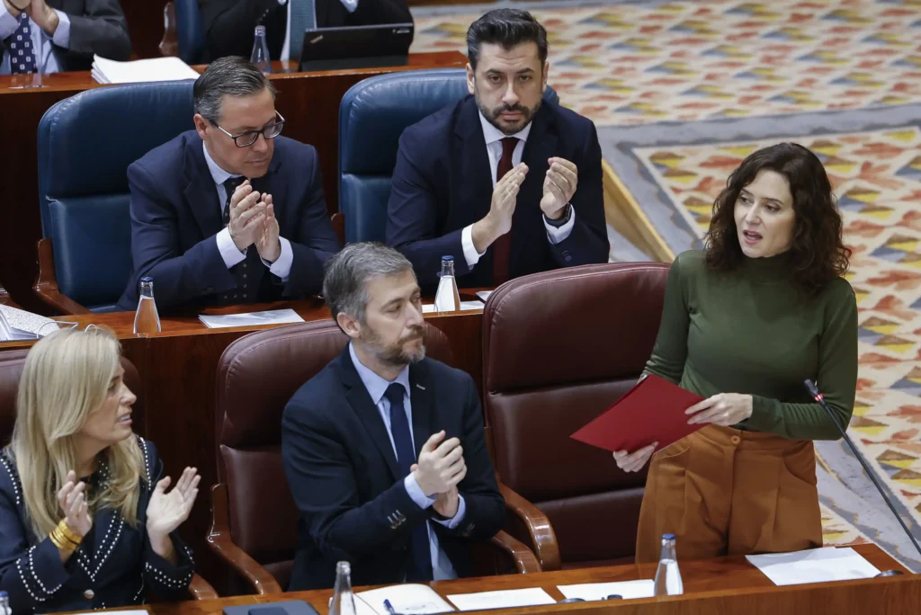 Crisis Política en Móstoles: Denuncias de Acoso y Reacciones Partidistas