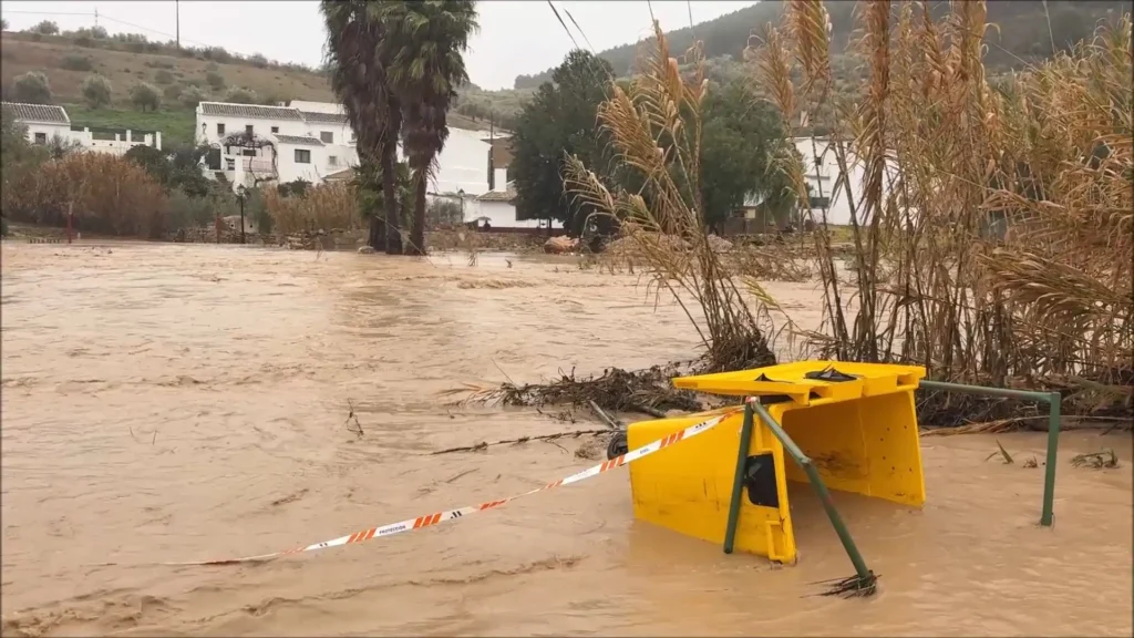 Málaga en la Mira: Impacto de la Borrasca Leonardo y Pronósticos Meteorológicos