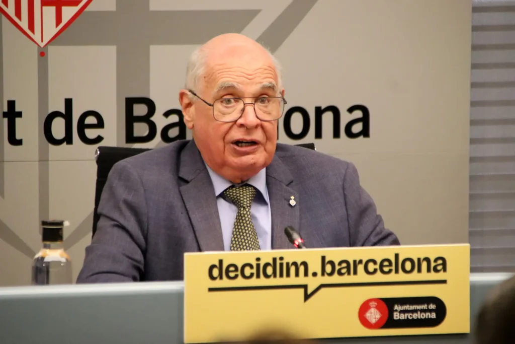 Lluís Rabell se Retira del Ayuntamiento de Barcelona por Motivos de Salud