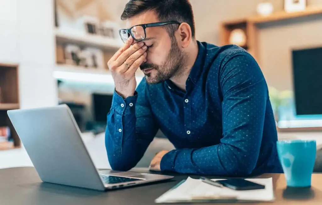La Fatiga Mental en la Era Digital: Comprendiendo su Impacto y Soluciones