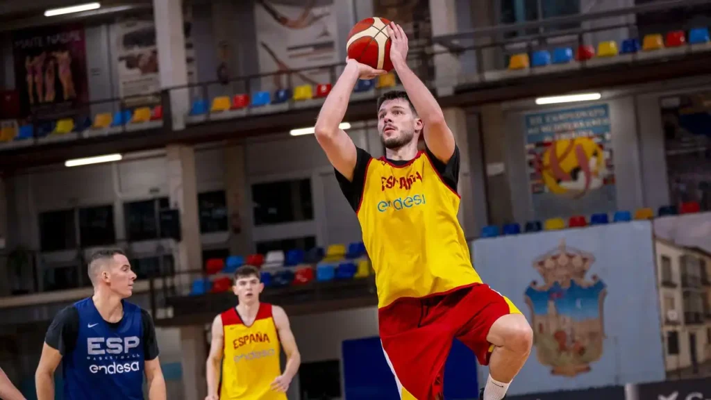 El Desafío de los Jugadores Gallegos en la Liga Endesa: Abalde y Barreiro como Referentes