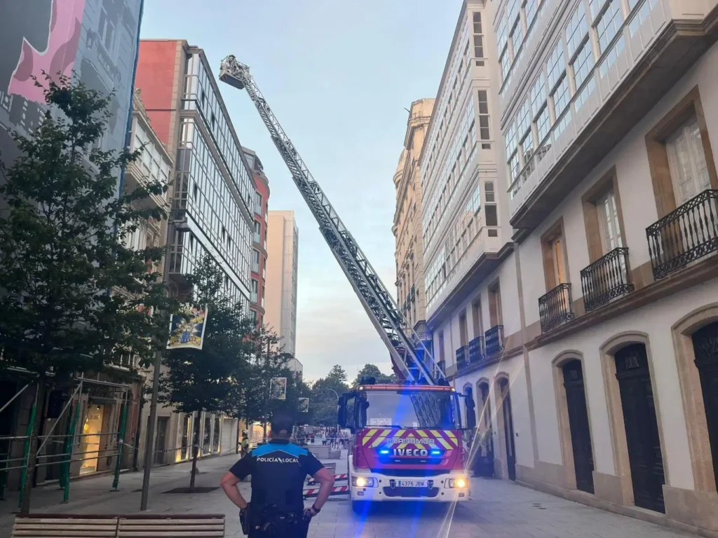El Ayuntamiento de A Coruña Actúa ante el Riesgo de Desprendimientos en un Edificio Histórico