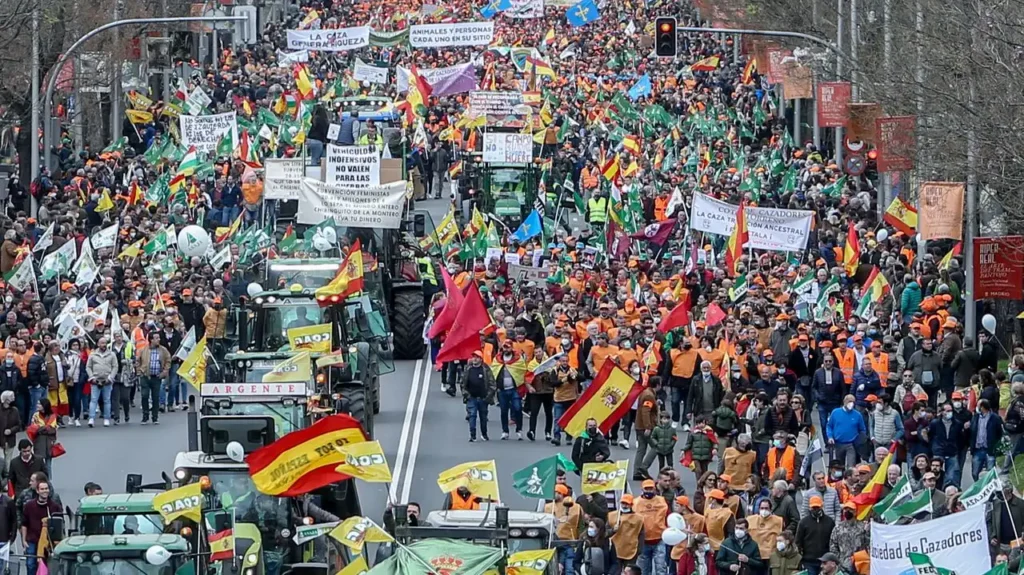 Protestas Agrarias en Madrid: Agricultores y Ganaderos en Lucha