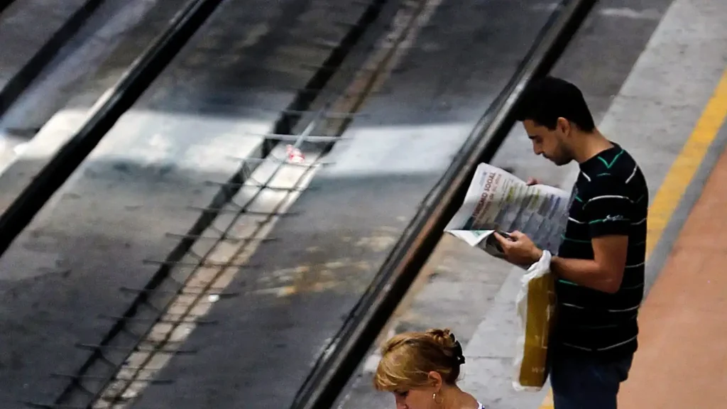 Impacto de la Huelga en el Transporte Ferroviario: La Situación Actual de los AVE en España