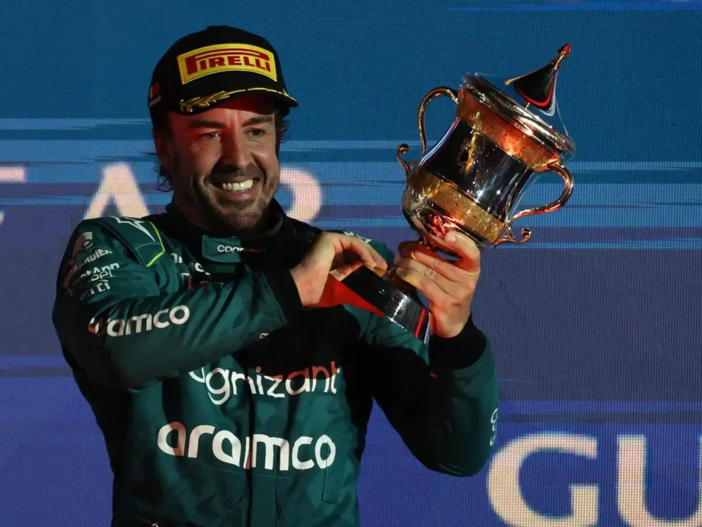 El Progreso de Alonso con Aston Martin: Un Comienzo Esperanzador en Bahréin