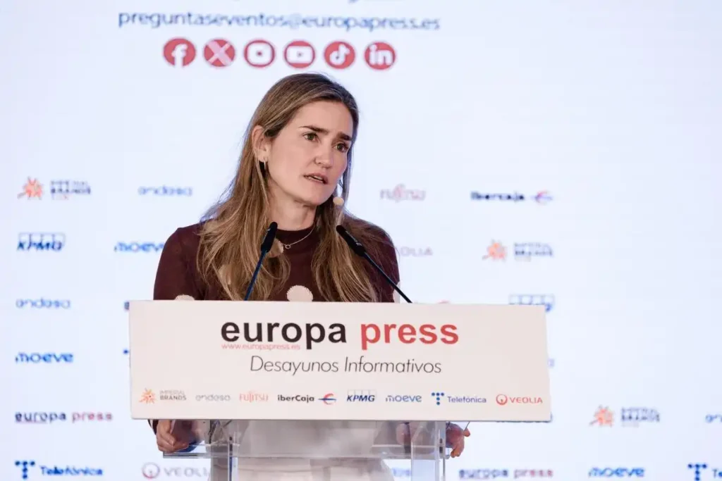 La AIE y la Liberación de Reservas Estratégicas de Petróleo: Un Plan Histórico