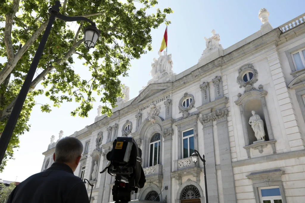 El Tribunal Supremo Sanciona a un Juez por Conducta Inadecuada en el Ejercicio de sus Funciones