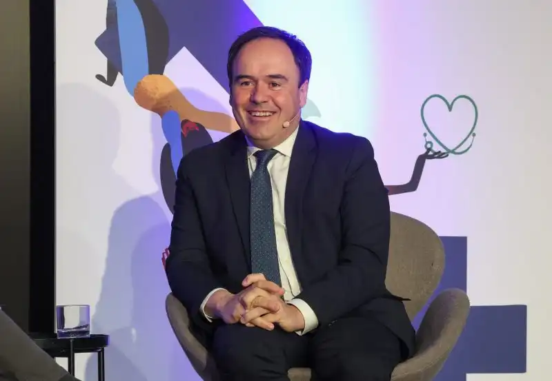 La Visión de Pérez Llorca sobre la Vivienda y la Gestión Pública en Valencia
