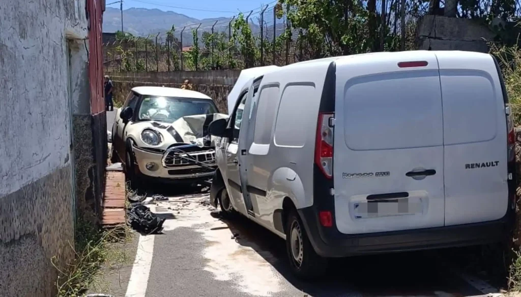 Accidente mortal N-260 Maià de Montcal: choque frontal entre turismo y camión