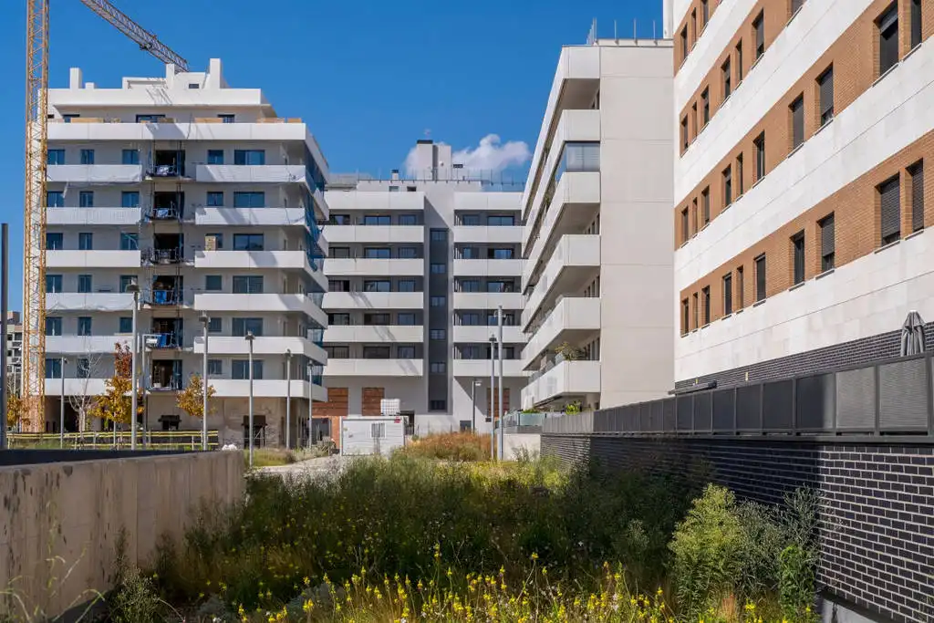 Alquiler asequible en municipios rurales de Barcelona: estrategias contra la despoblación
