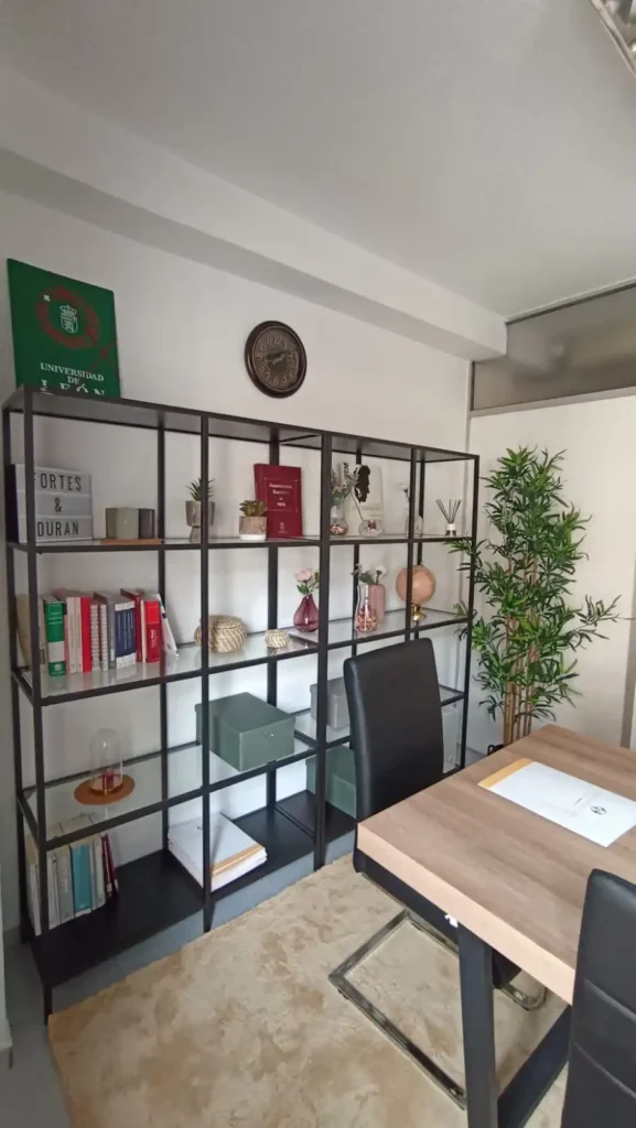 Operación Naturke: explotación laboral y fraude de arraigo en kebabs de Cádiz