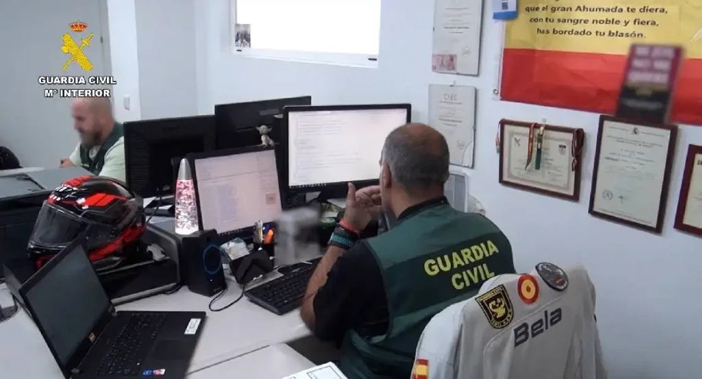 Estafa del hijo en apuros: 42 detenidos en Valencia y 221.477 € estafados