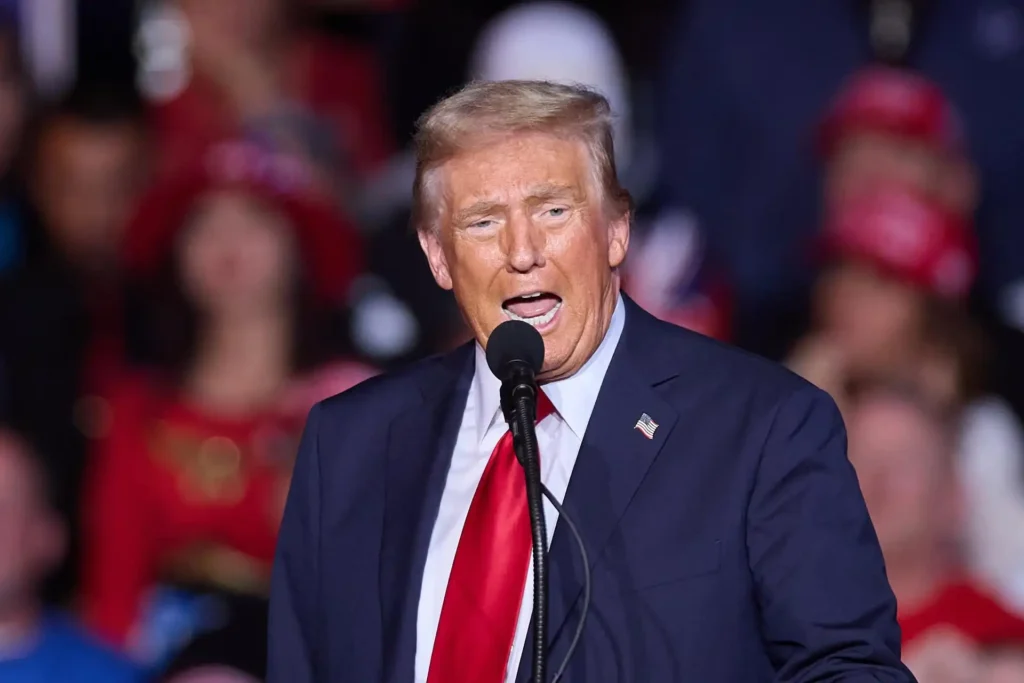 ¿Qué implica la reaparición de Donald Trump en medios en 2026?