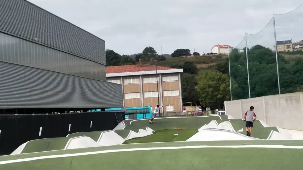 Rehabilitación del complejo deportivo Montegolf en Arteixo: avances, inversión y impacto regional