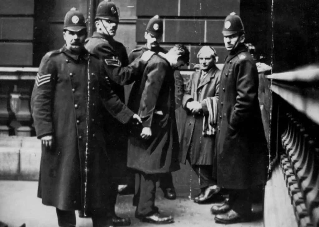¿Qué son los PI vídeos y por qué su uso por la policía de Londres genera controversia legal?