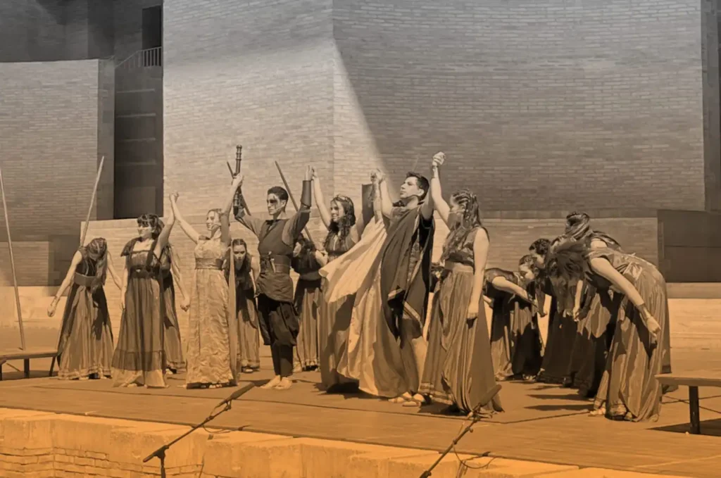 ¿Qué significa racializar los clásicos griegos en el teatro español actual?