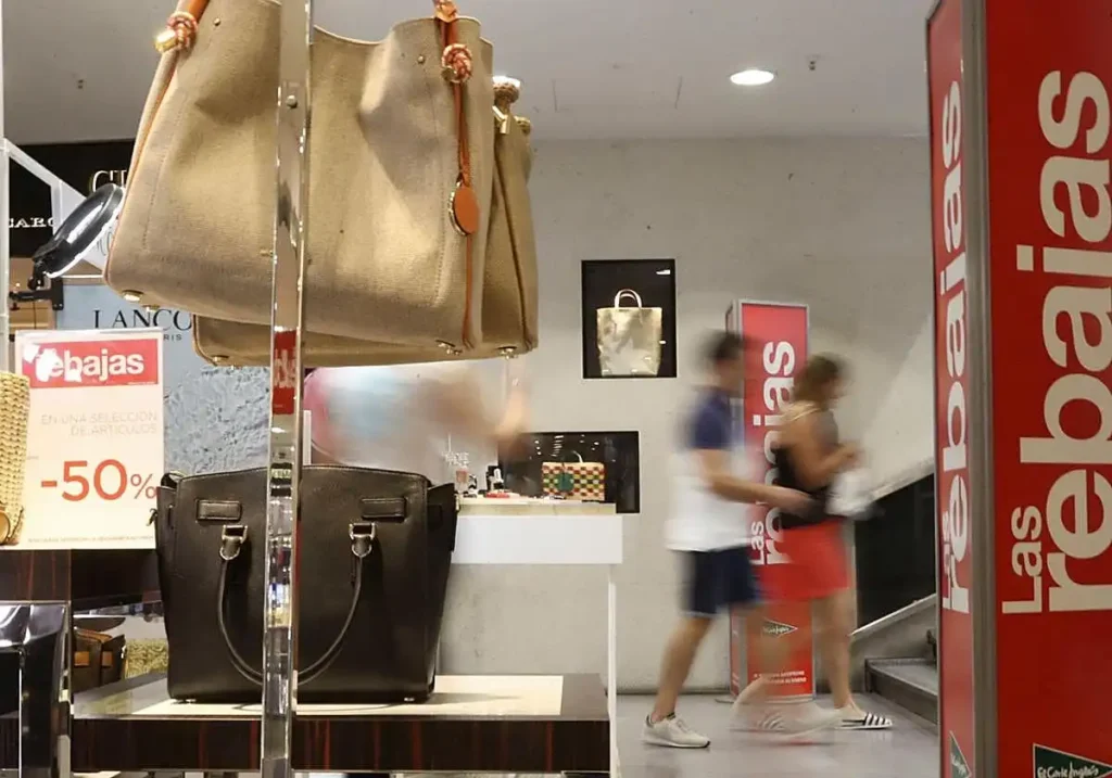 Cuándo abren los centros comerciales de Valencia los domingos en junio 2026