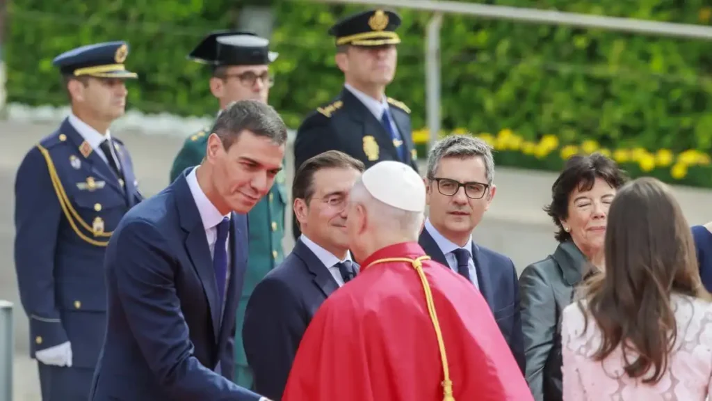 Misa del Papa en Cibeles 2026: presencia institucional, afluencia masiva y participación cultural