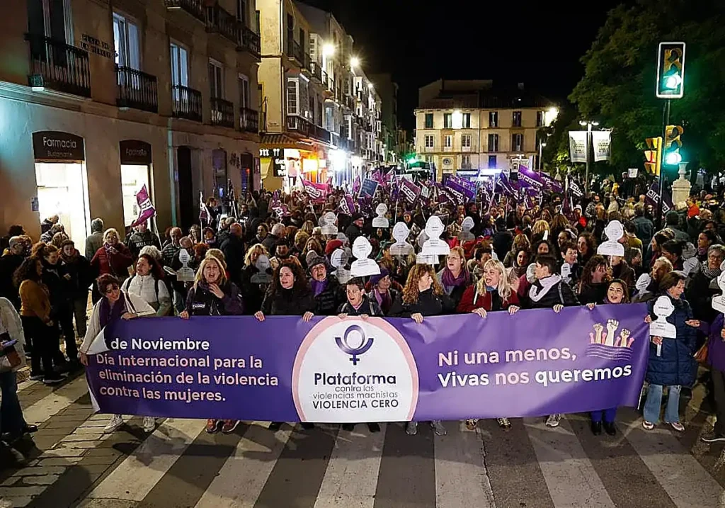 Concentración en Málaga contra la violencia de género tras asesinato de Vicky