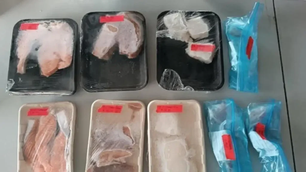 Migración de plastificantes en envoltorios de pescado: riesgos reales en nevera y congelador