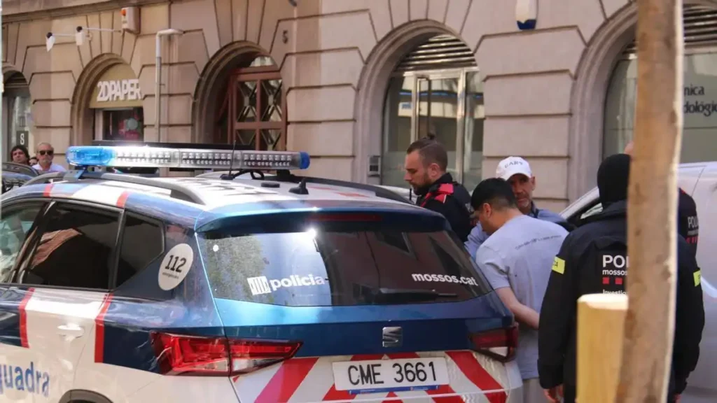 Atraco a joyería en Sarrià: cinco detenidos y herido grave tras robo violento en Barcelona