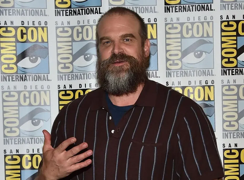 David Harbour acoso Milie Bobby Brown: qué pasó realmente en el rodaje de Stranger Things