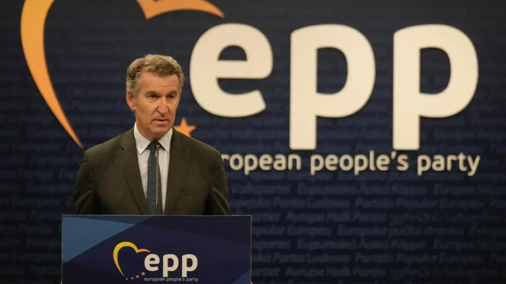 Feijóo llama a PNV y Junts para moción de censura: claves legales y políticas