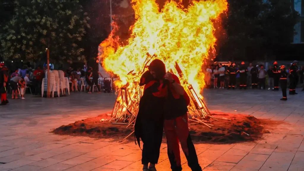 Verbena Sant Joan 2026 en Catalunya: calor extremo, riesgo de incendios y medidas de emergencia