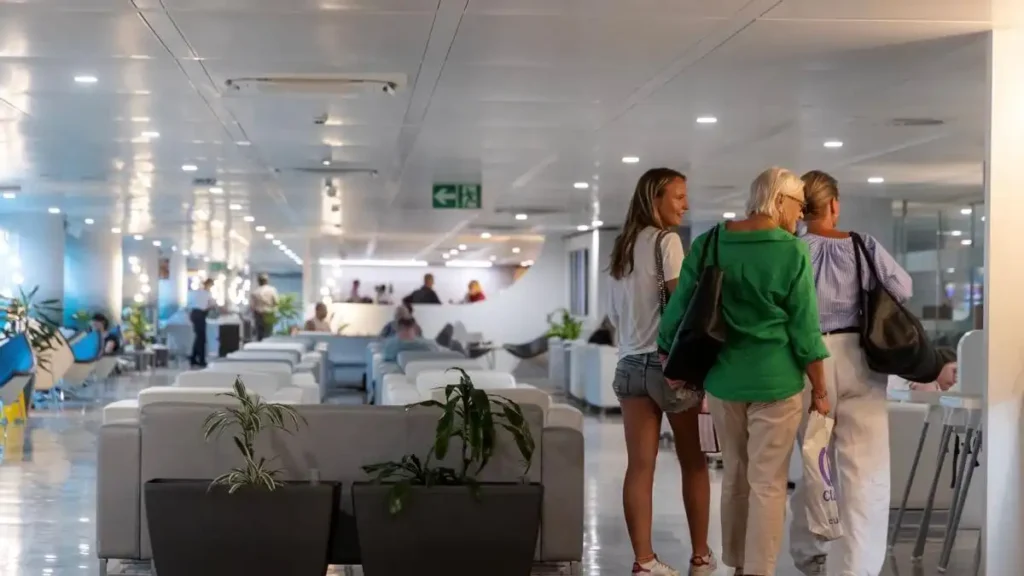 Sala VIP Alicante: cómo acceder, precios y tendencias 2026