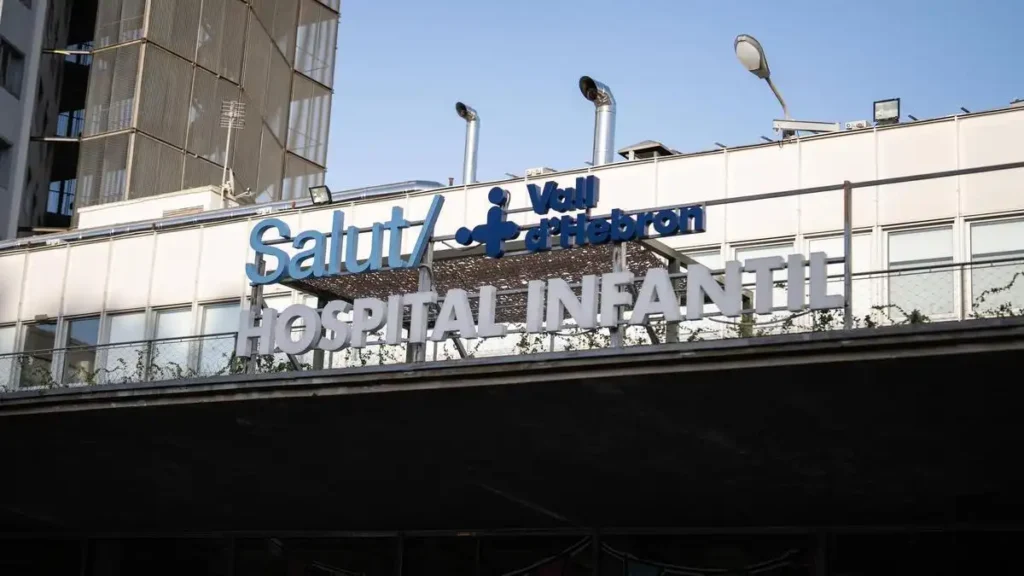 Hospital Vall d’Hebron multado por maltrato infantil: ¿qué dice el protocolo de protección?