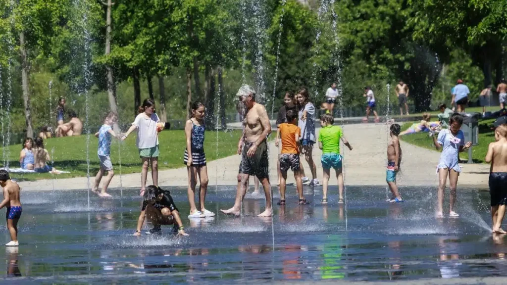 Olas de calor en España: ¿qué dice la Aemet y cómo afectan a Catalunya?