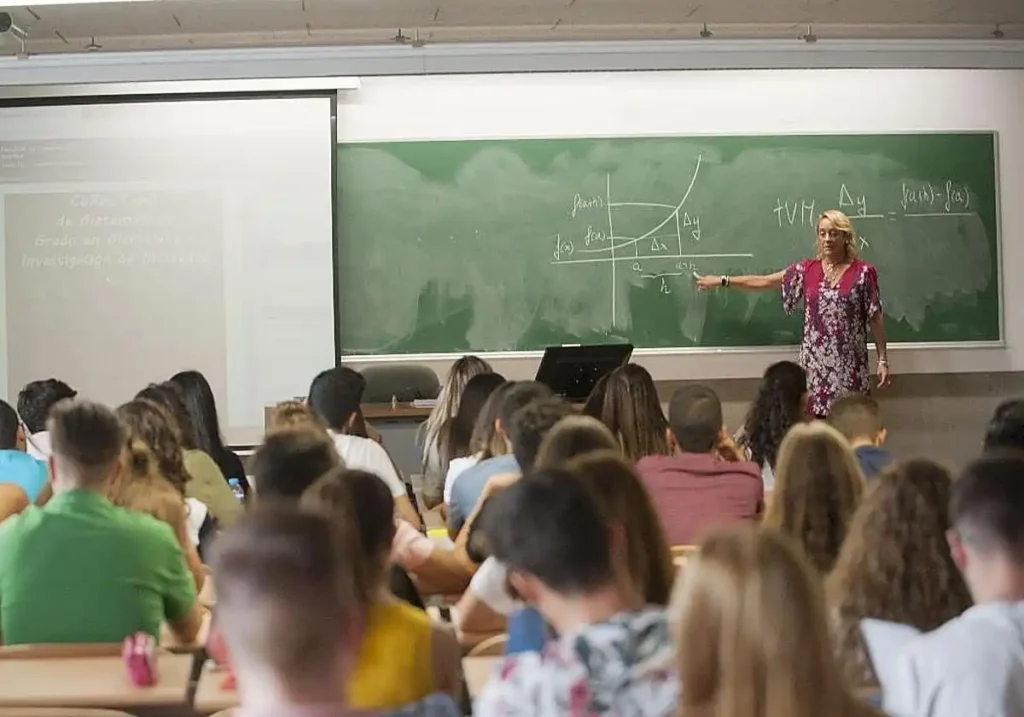 Prácticas Campus Rural 2026: 850 plazas remuneradas de 1.000 €/mes en zonas rurales
