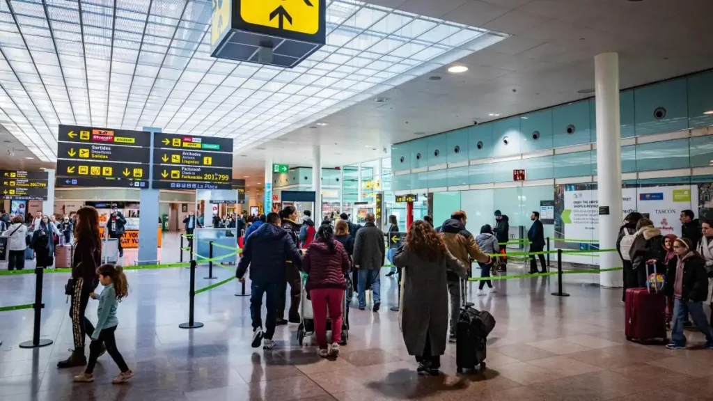 Aeropuerto El Prat 2026: récord de pasajeros y expansión con inversión de 2,7 millones