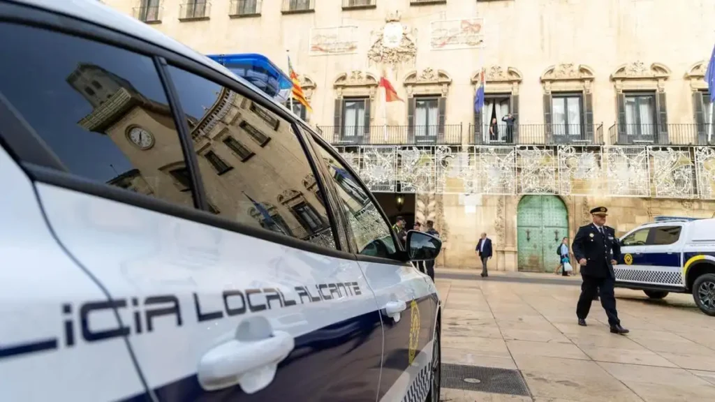 Abandono de menor en Alicante: detención por negligencia grave y hallazgo de 7.500 euros