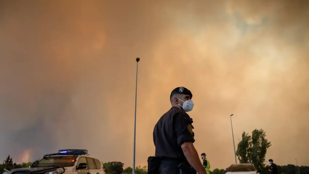 Qué es un incendio forestal coordinado y por qué afecta a tres comunidades autónomas
