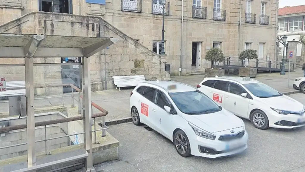 Nueva ordenanza de taxi en Betanzos: 24 horas de servicio y modernización regulatoria